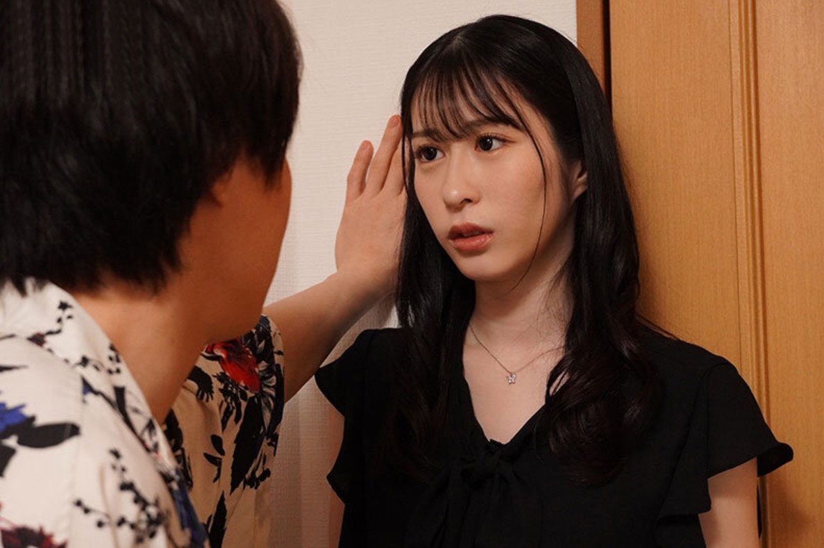 元カノが俺を振った後にSNSで結婚報告をしていた。幸せそうな顔しやがってムカついたので復讐…鈴乃ウト