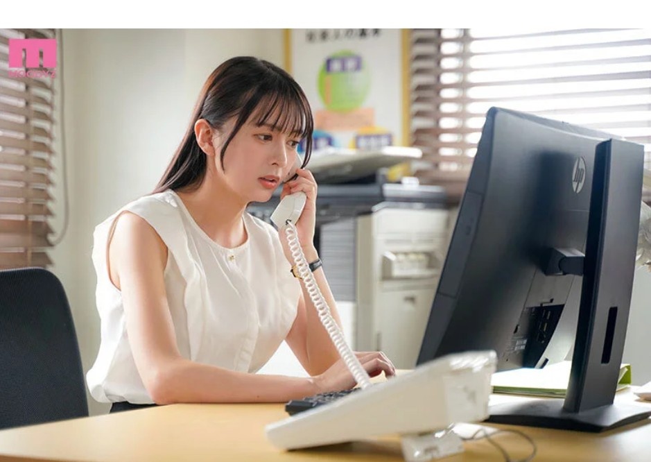 いつも強気な年下の女上司は激ピスされたがりのドMマ●コでした。…何度も何度もイキまくっていた― 幸村泉希